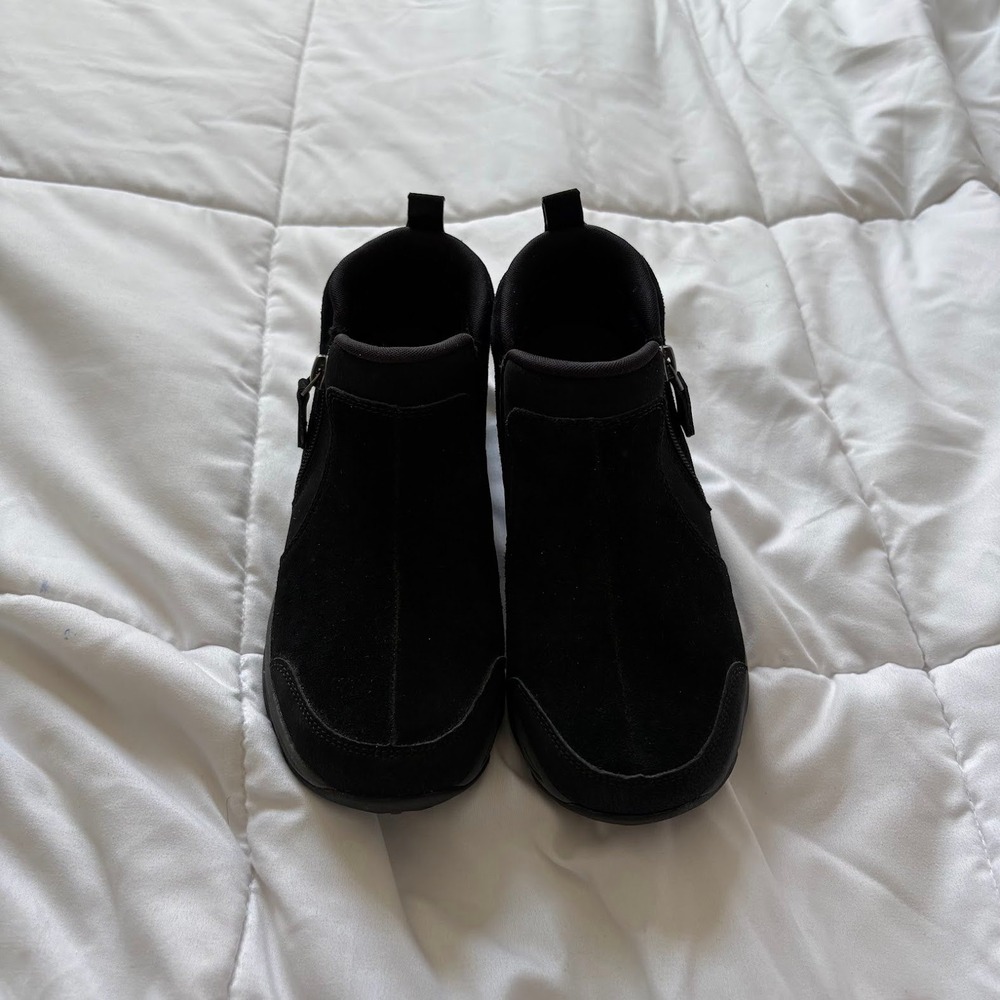 Easy Spirit Womens 6W Black Suede Side Zip Comfort Ankle Boots Walking Shoes